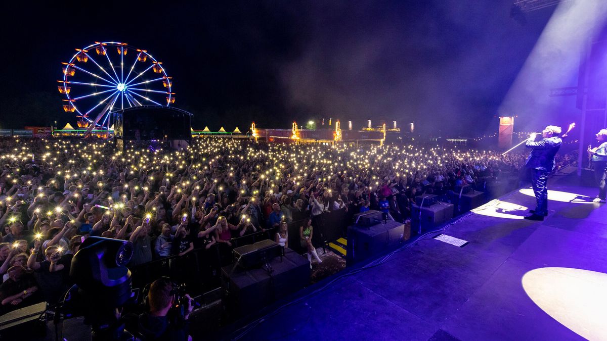 Oerrock al uitverkocht; jubileumeditie met Acda en De Munnik, Son Mieux, Miss Montreal en Krezip