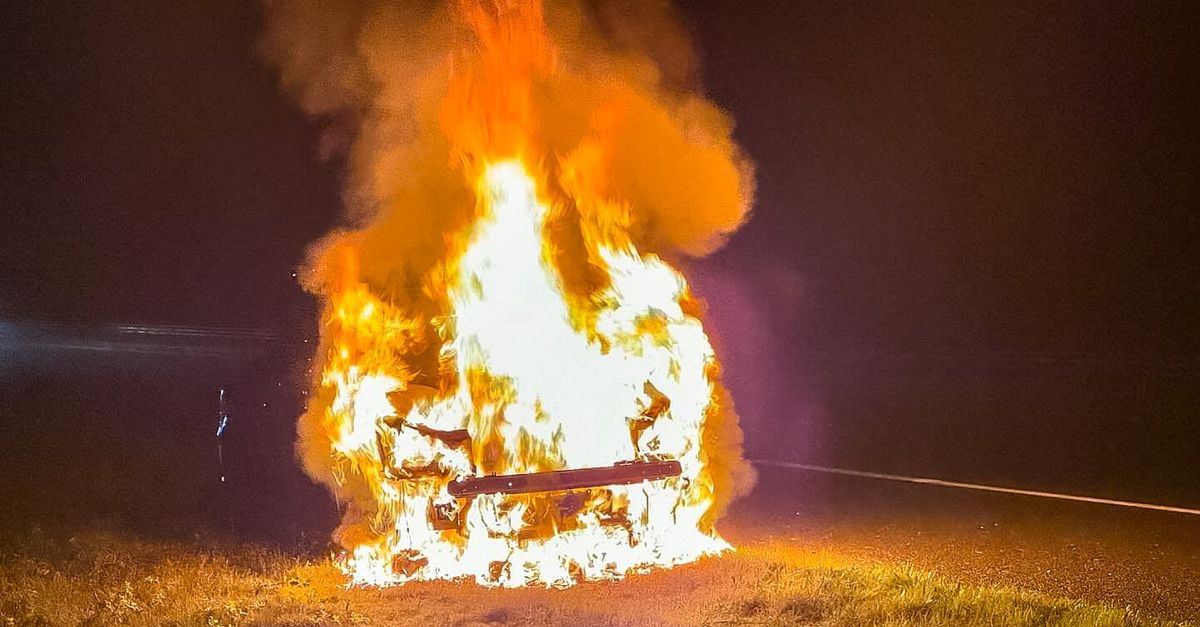 #39 APK kan niet voorkomen dat je auto in de fik vliegt #39 Omroep Gelderland