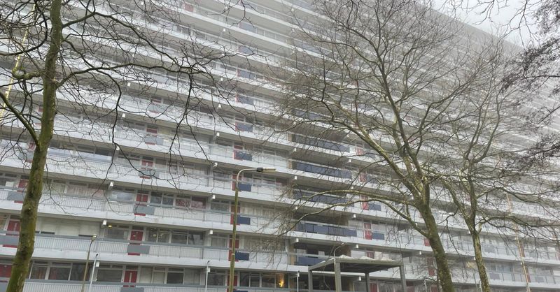 Flatbewoners zitten ongevraagd in hitte en krijgen enorme gasrekening