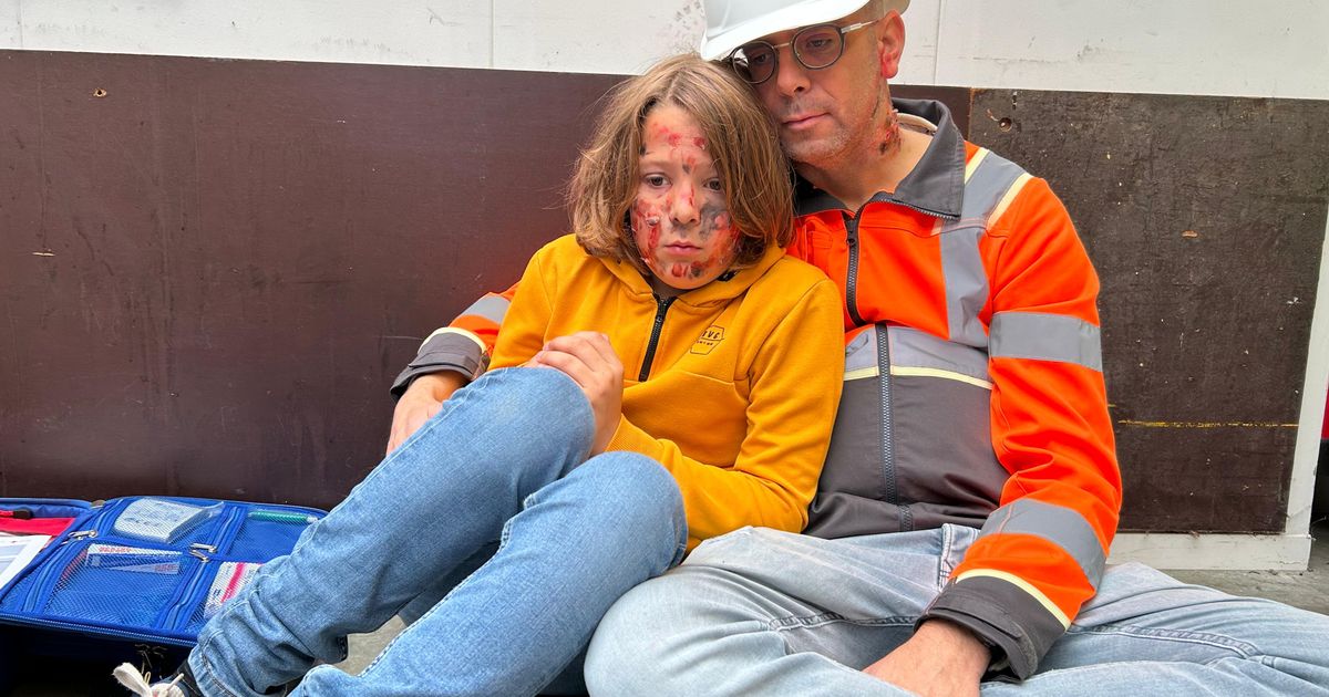 Chaos en gewonden op industrieterrein Hengelo, Rode Kruis oefent noodsituatie