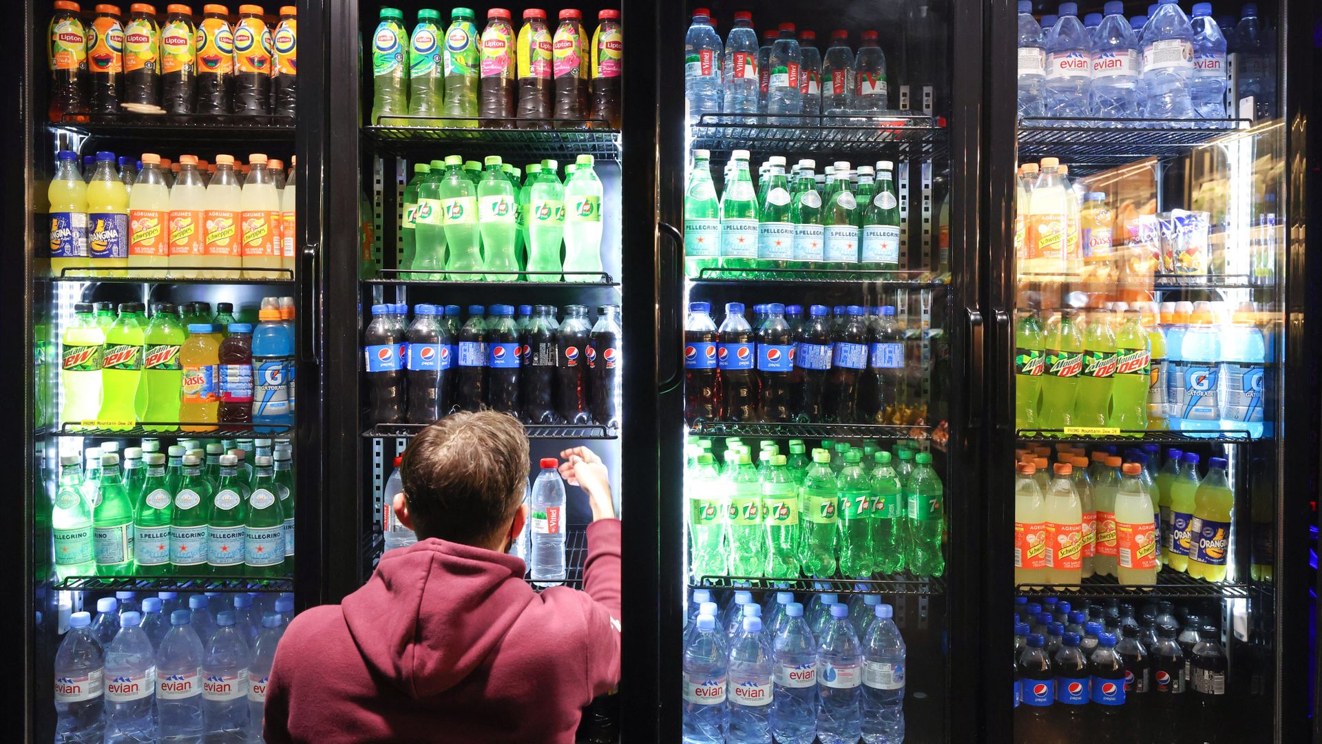 Hoe suikervrij is light frisdrank eigenlijk? - RTV Drenthe