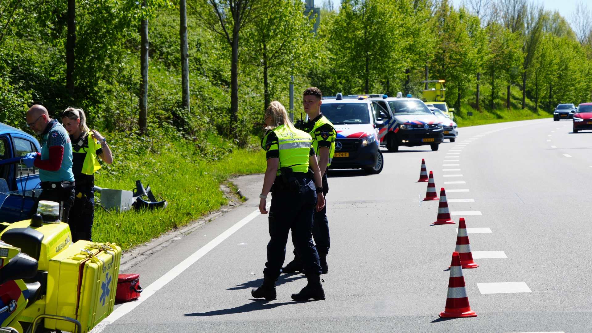 112-nieuws: Auto raakt van de weg op de N46 bij Groningen