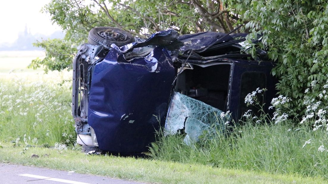 Gewonde bij auto-ongeluk na achtervolging door politie