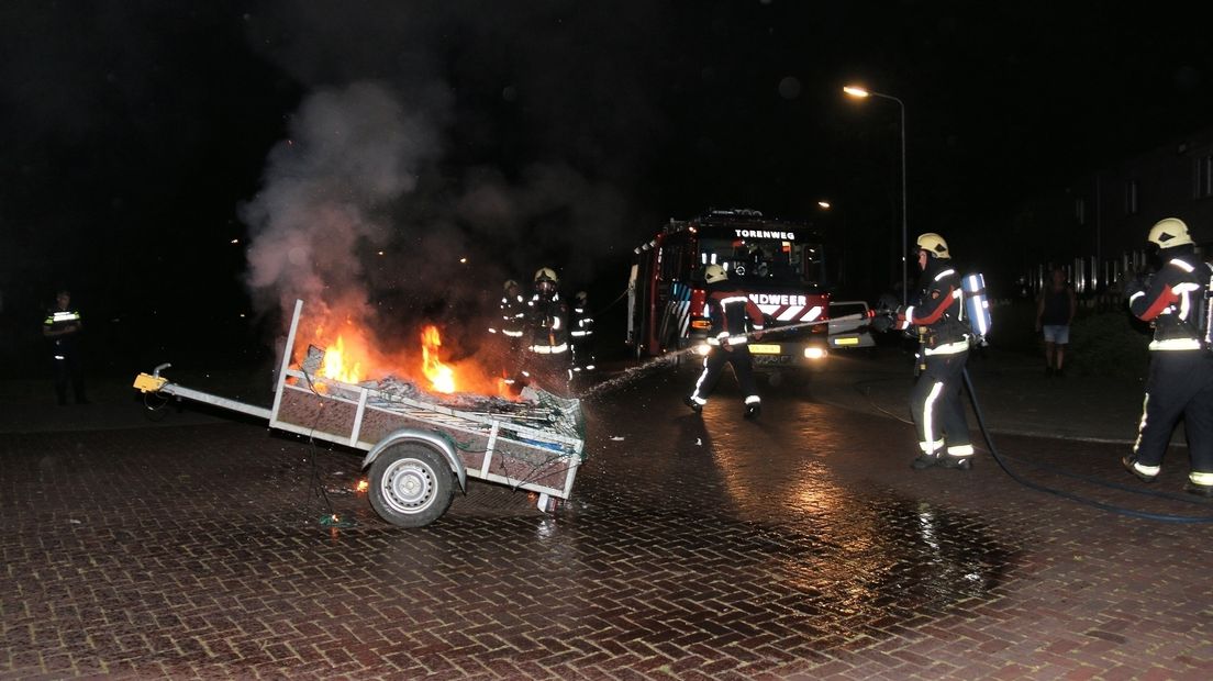 aanhangwagen in brand