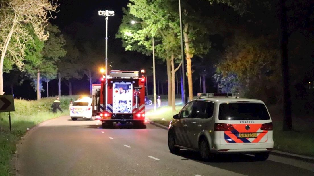 Motorrijder met spoed naar het ziekenhuis na val in Zwolle