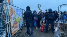 Politie dringt door barricades Lützerath
