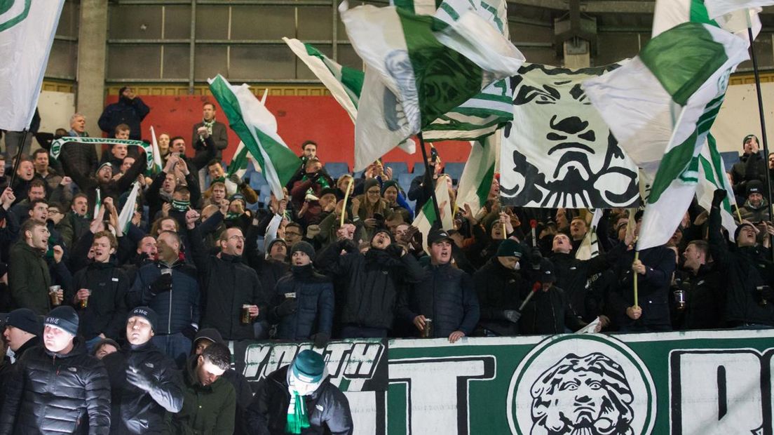 De 300 meegereisde fans van FC Groningen konden juichen na de 1-2 zege van hun favorieten