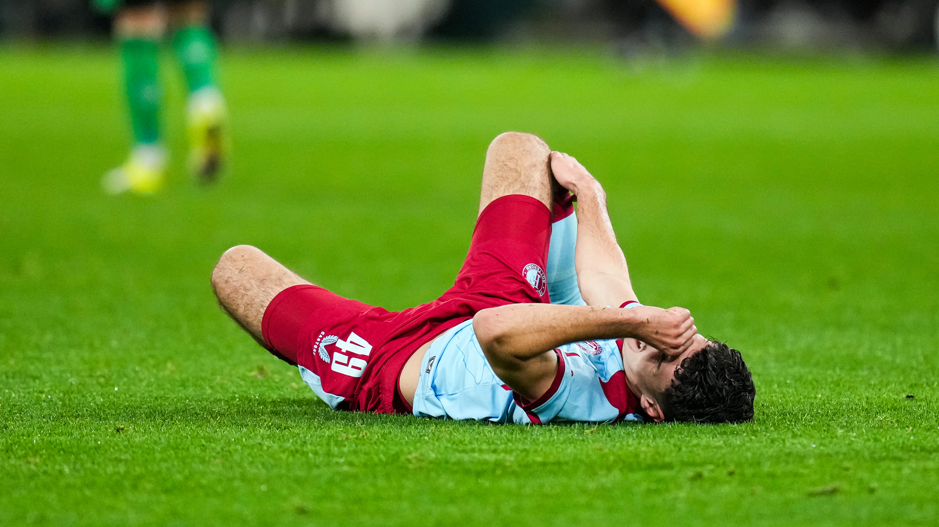 Shaqueel van Persie raakt geblesseerd