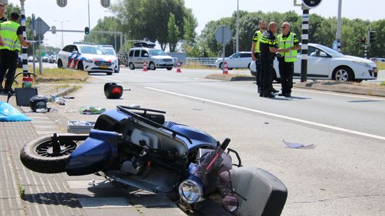 Scooterrijder overleden na aanrijding in Zwartewaal.