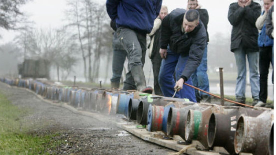 Steekvlam verwondt man bij carbidschieten