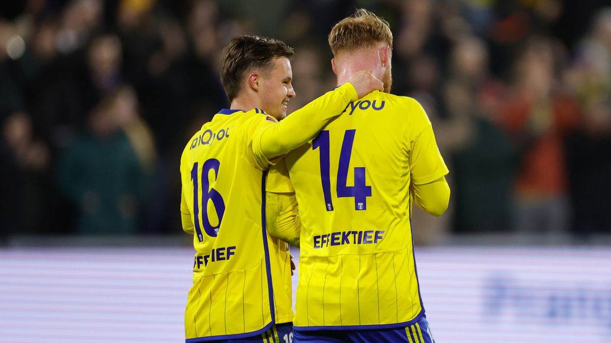 LIVE | Van der Sande scoort de gelijkmaker na openingstreffer Almere City (1-1)