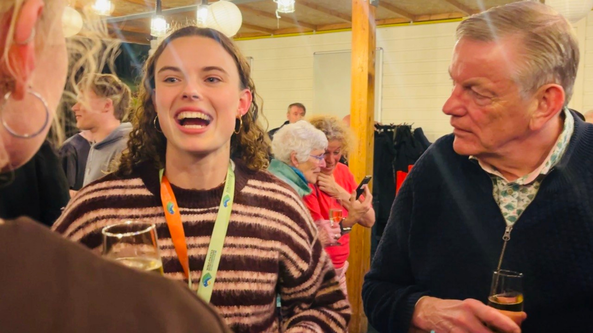 Familie en vrienden verrassen wereldkampioene Sofie Dokter