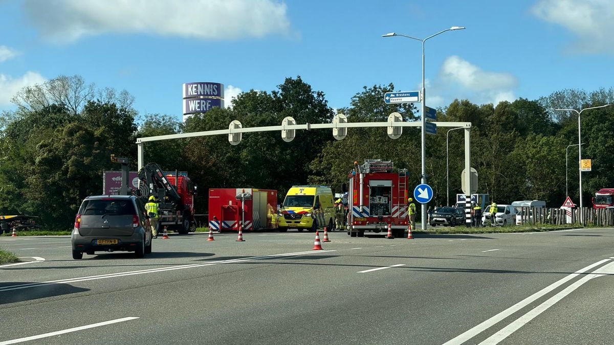 Drie personenauto's gebotst op de A58 bij Oost-Souburg