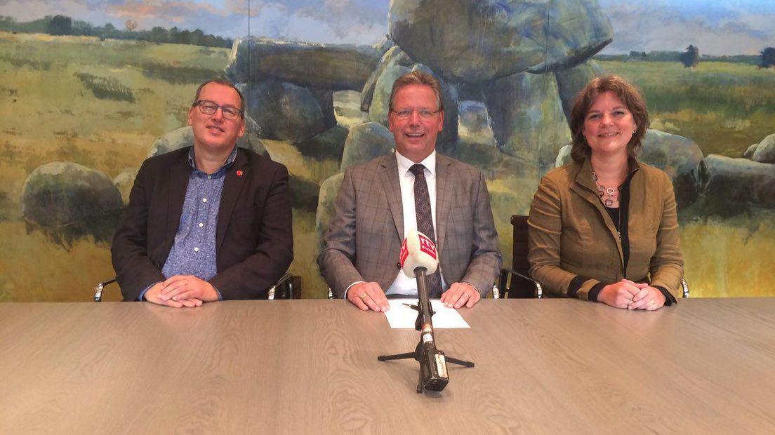 Persconferentie in het provinciehuis (Rechten: Marjolein Knol / RTV Drenthe)