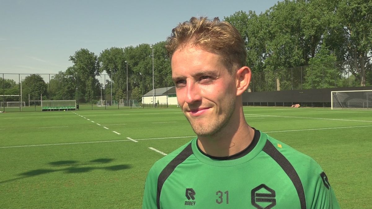 FC Groningen-doelman Rijk Janse scheurt kruisband af