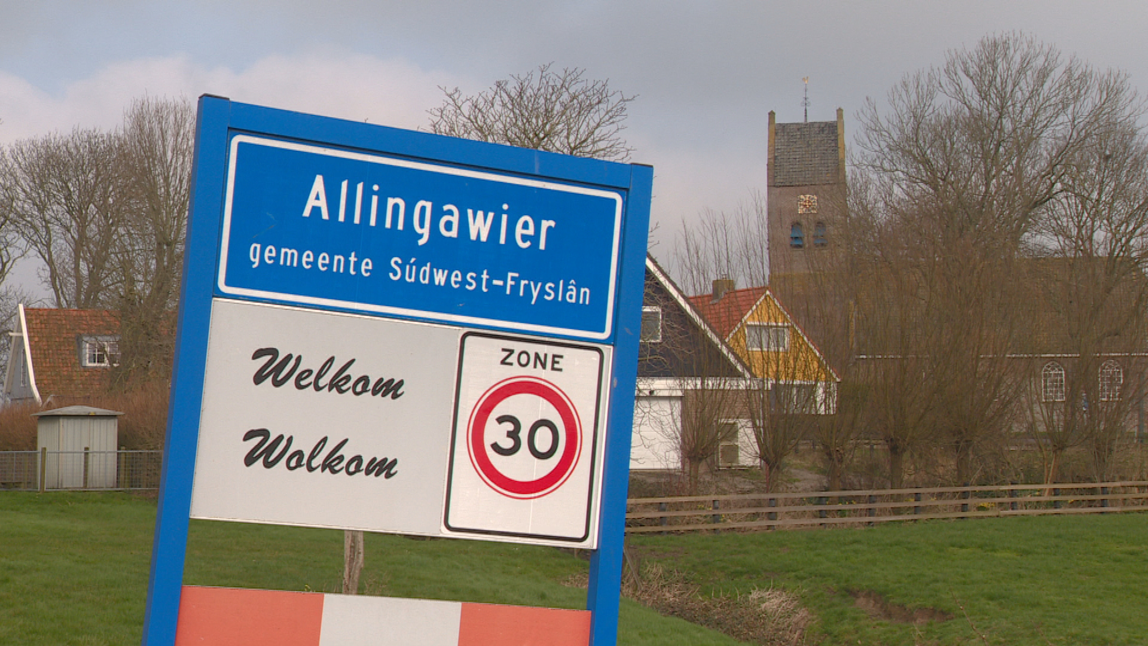 'Fundahit' Allingawier makket wat los yn it doarp: "Wat bart hjir allegear?"