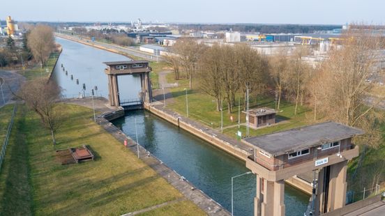 Werkzaamheden aan sluis: scheepvaart Zuid-Willemsvaart tien weken gestremd Home