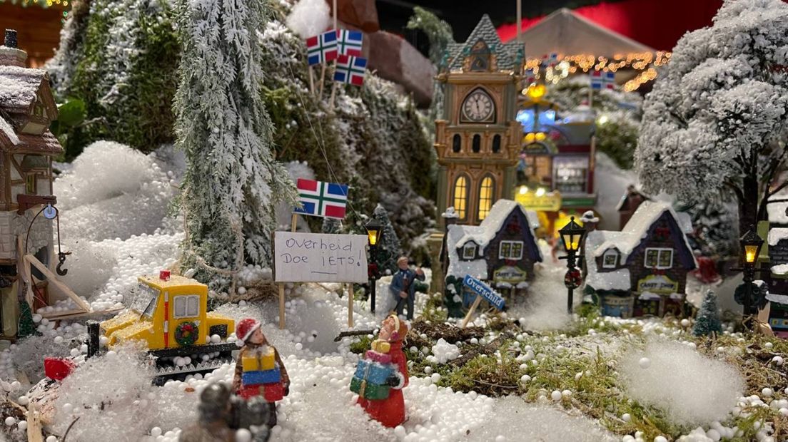 Een deel van het kerstbevingsdorp