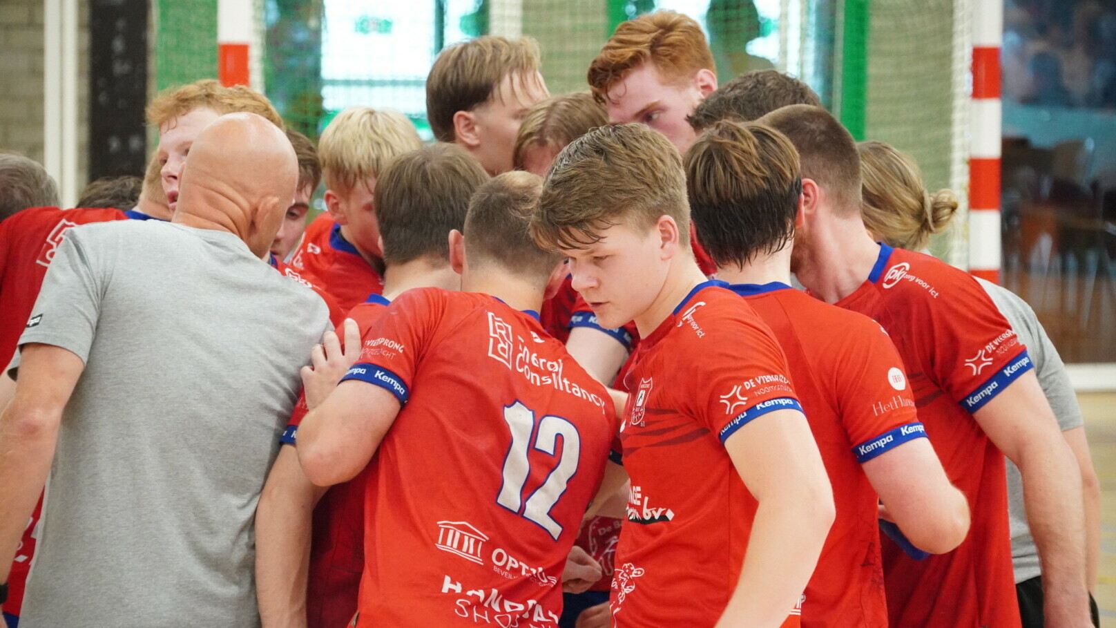 Uitoverwinning Unitas vlak voor derby