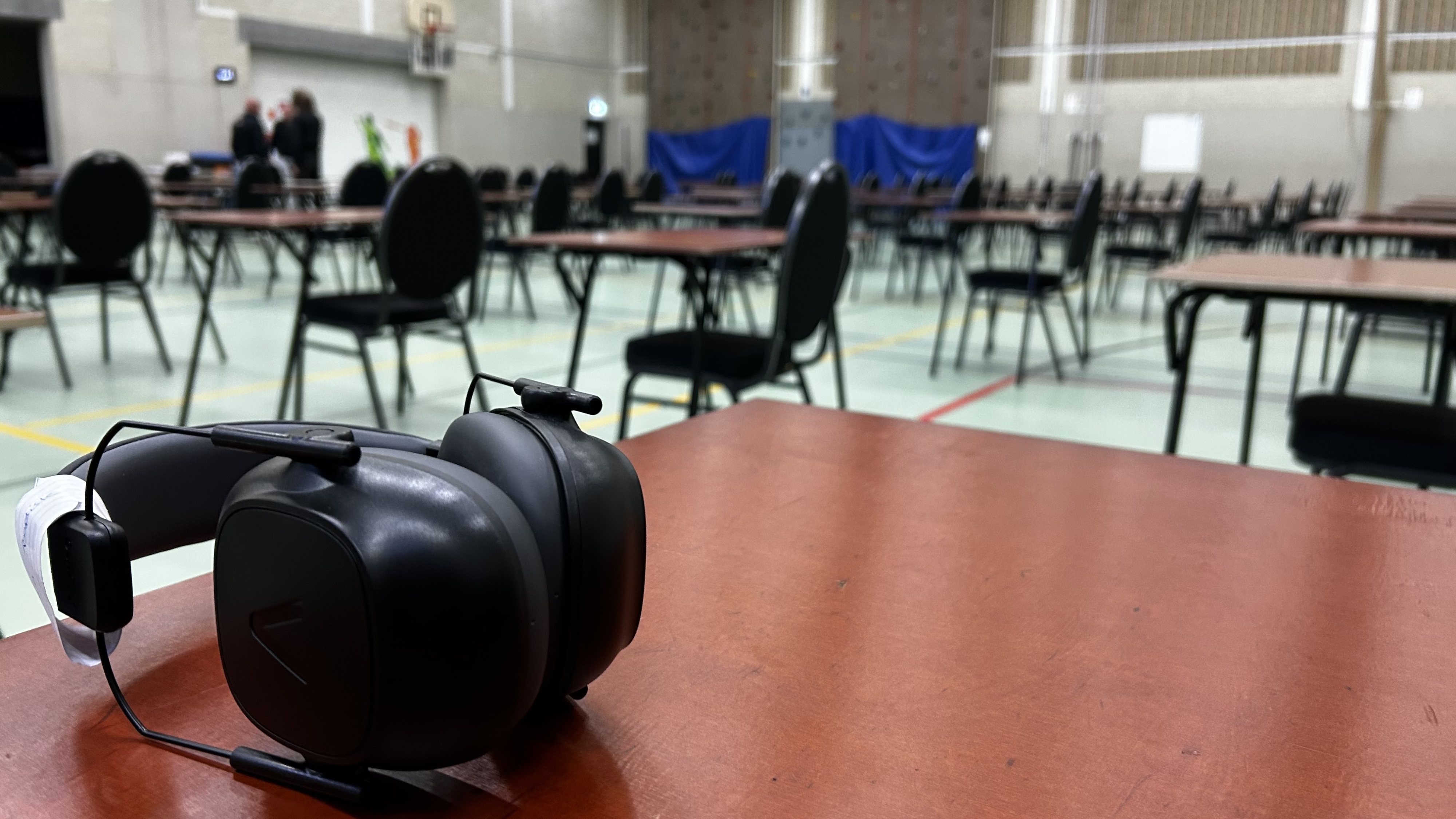 It is safier, de eksamens: Bogerman Snits set sels pop-up klaaikeamers del