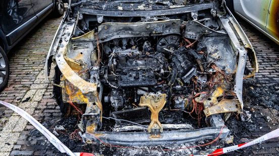 Drie auto's beschadigd door brand