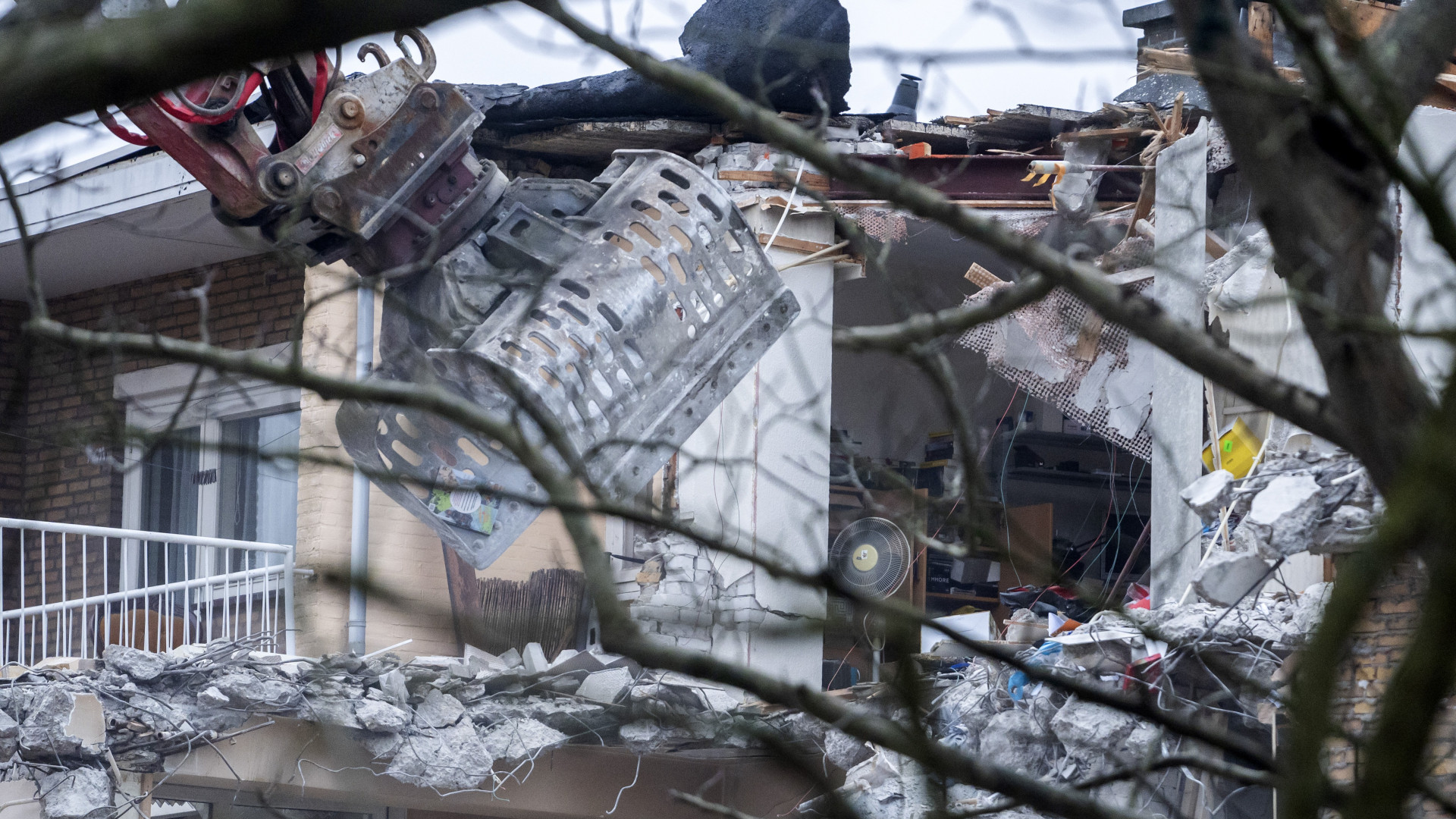 Liveblog Explosie Flat Den Haag | Politie Krijgt Ruim 200 Tips ...