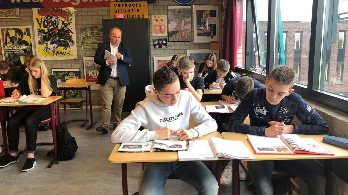 "Schaf het verschil tussen vmbo, havo en vwo helemaal maar af" - Omrop