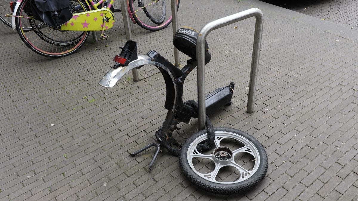 Dieven mikken vooral op brom en snorfietsen L1 Nieuws
