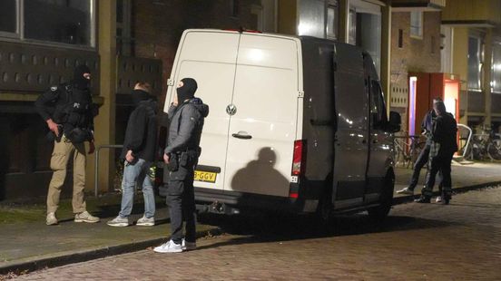 Man (26) doet zich voor als bankmedewerker en maakt met groep ruim 1,7 miljoen euro buit