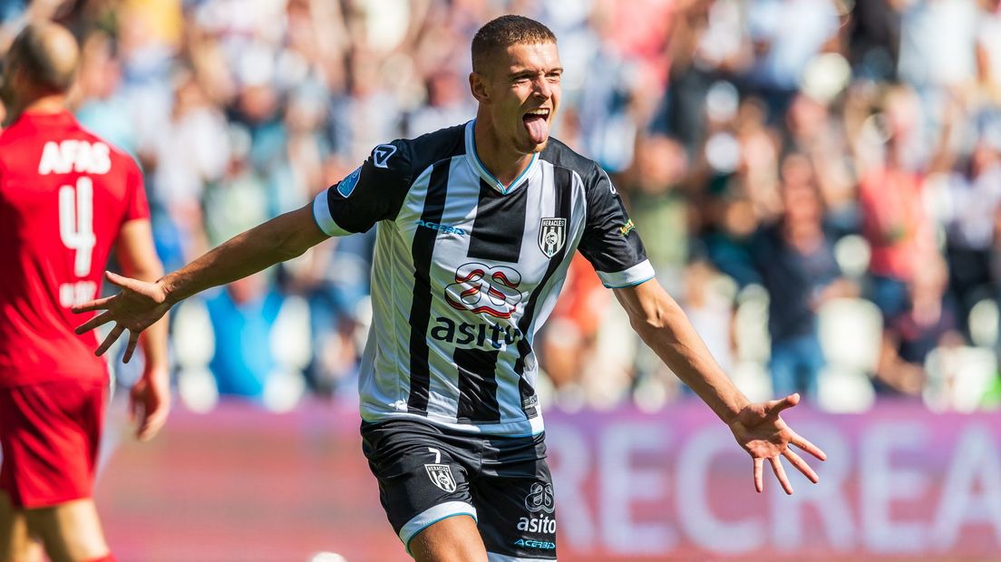 Kristoffer Peterson scoorde in de vorige thuiswedstrijd van Heracles Almelo tegen AZ