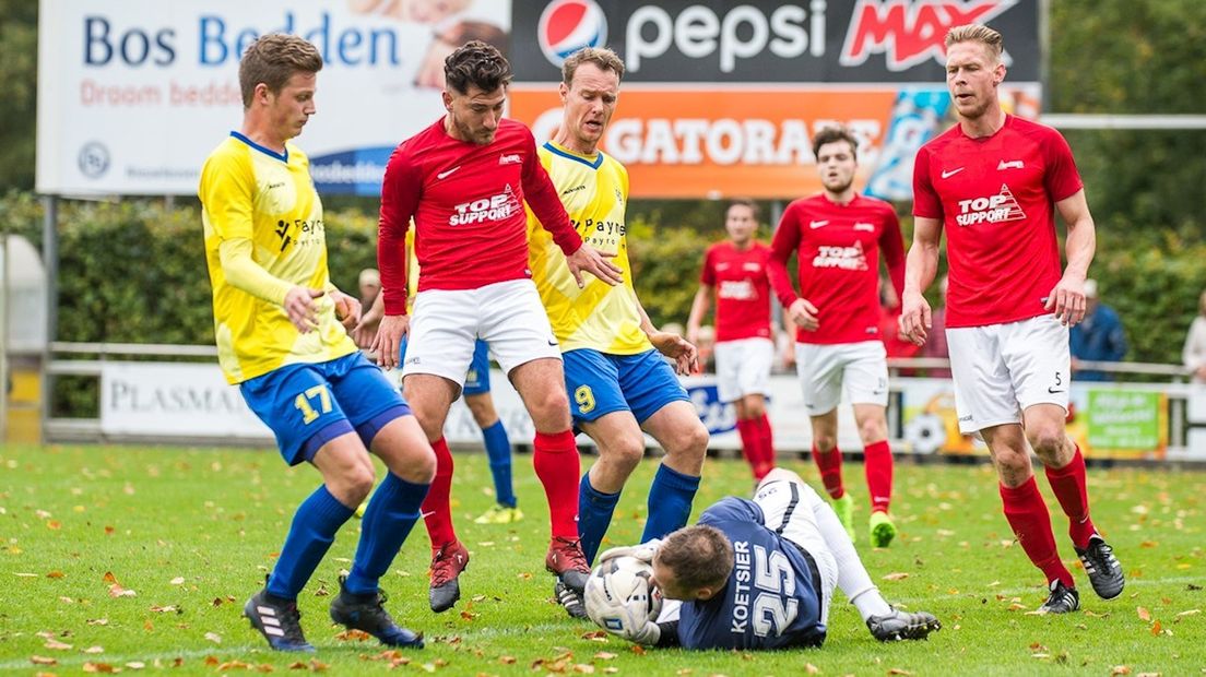 Amateurvoetbal begint opnieuw na de zomer