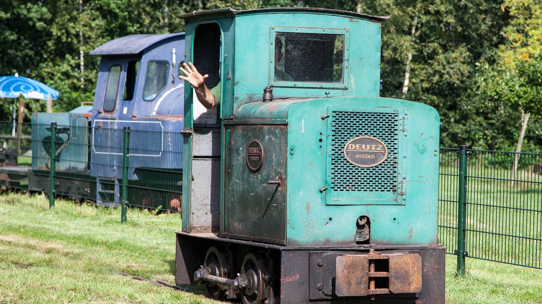 Oude locomotieven in actie bij het Industrieel Smalspoormuseum in Erica (Rechten: Maurice Vos)