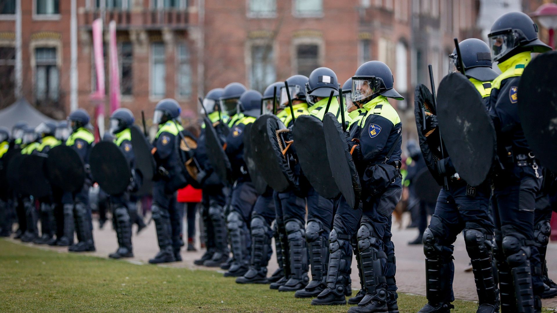 Ex-militair Trapt Agent In Kruis: Twee Maanden Celstraf - Omroep West