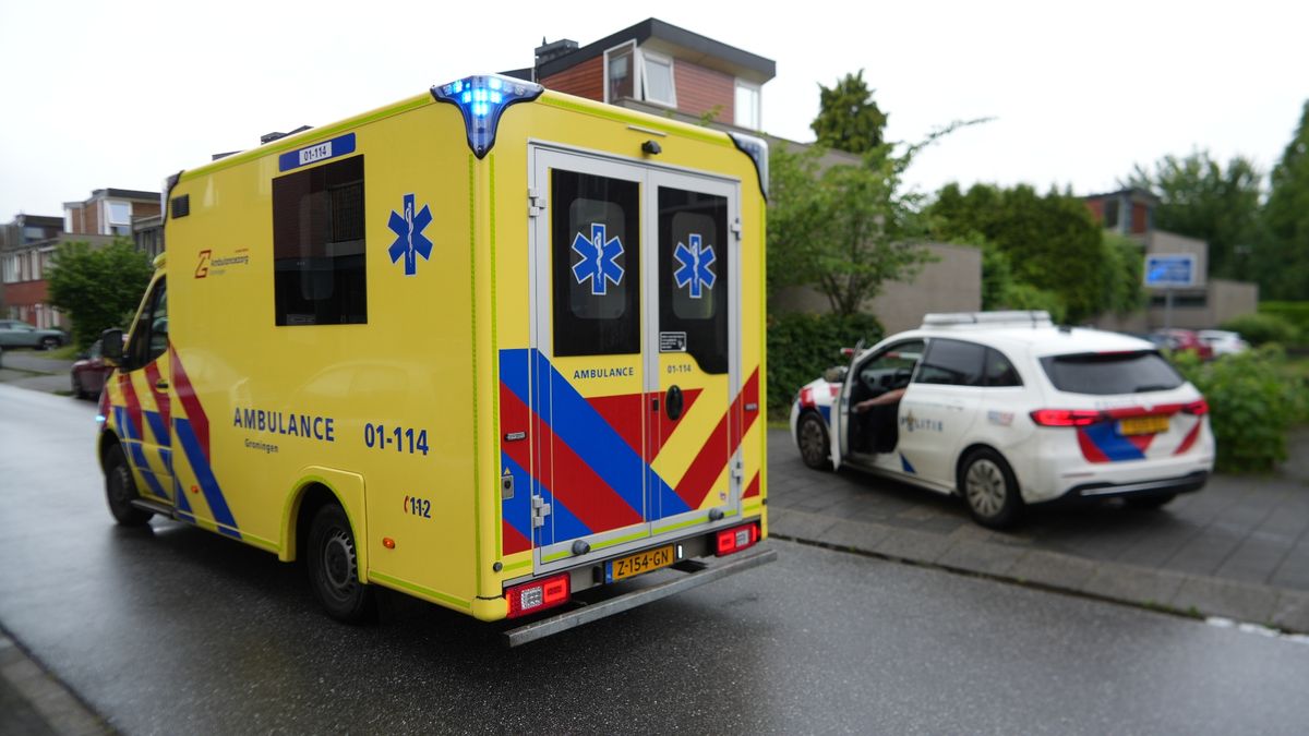 112-nieuws: Stadjer slachtoffer van nepagenten • Auto rijdt portiek binnen in Stad • 'Ernstige overt