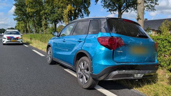 Vrouw naar ziekenhuis na zware botsing. Vrouw naar ziekenhuis na zware botsing.