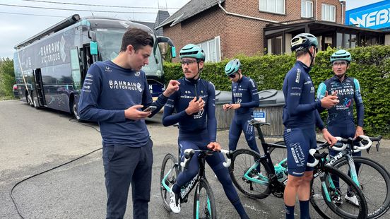 Van keuken tot koers: Mennen stuurt renners naar Amstel Gold met precisieplan Home