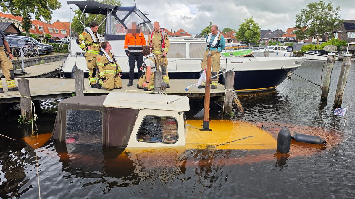 Boot Anna bereikt de bodem in Meppel