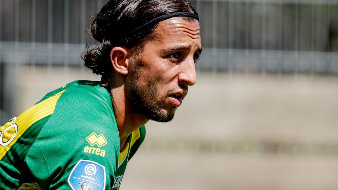 El Khayati tijdens eerste oefenwedstrijd ADO Den Haag