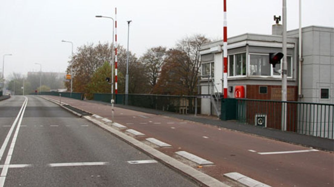 Julianabrug in Alphen aan den Rijn gesloten