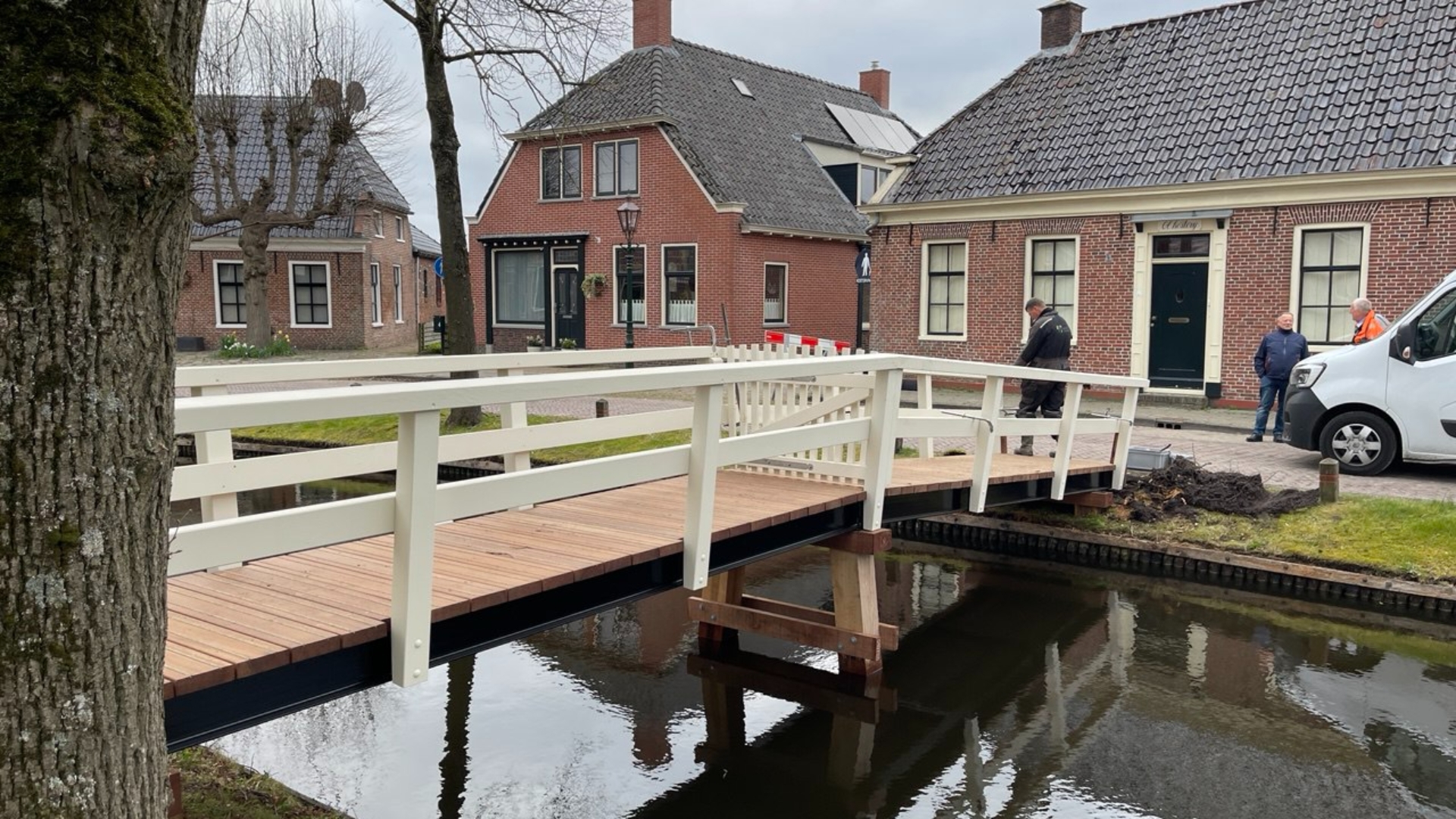 De nieuwe brug in Spijk