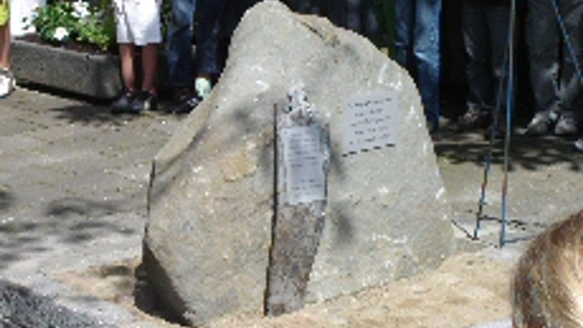 Monument voor piloten uit WOII in Nijensleek