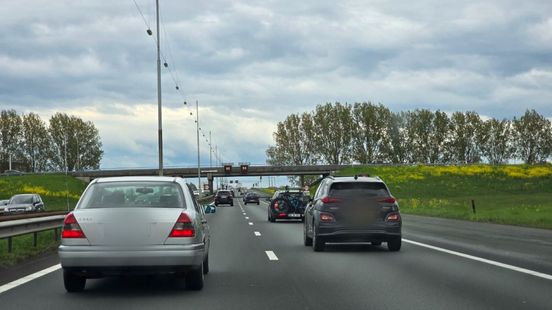 LIVE | Nasleep ongeluk veroorzaakt bijna uur vertraging • verkeer rond Arnhem loopt vast