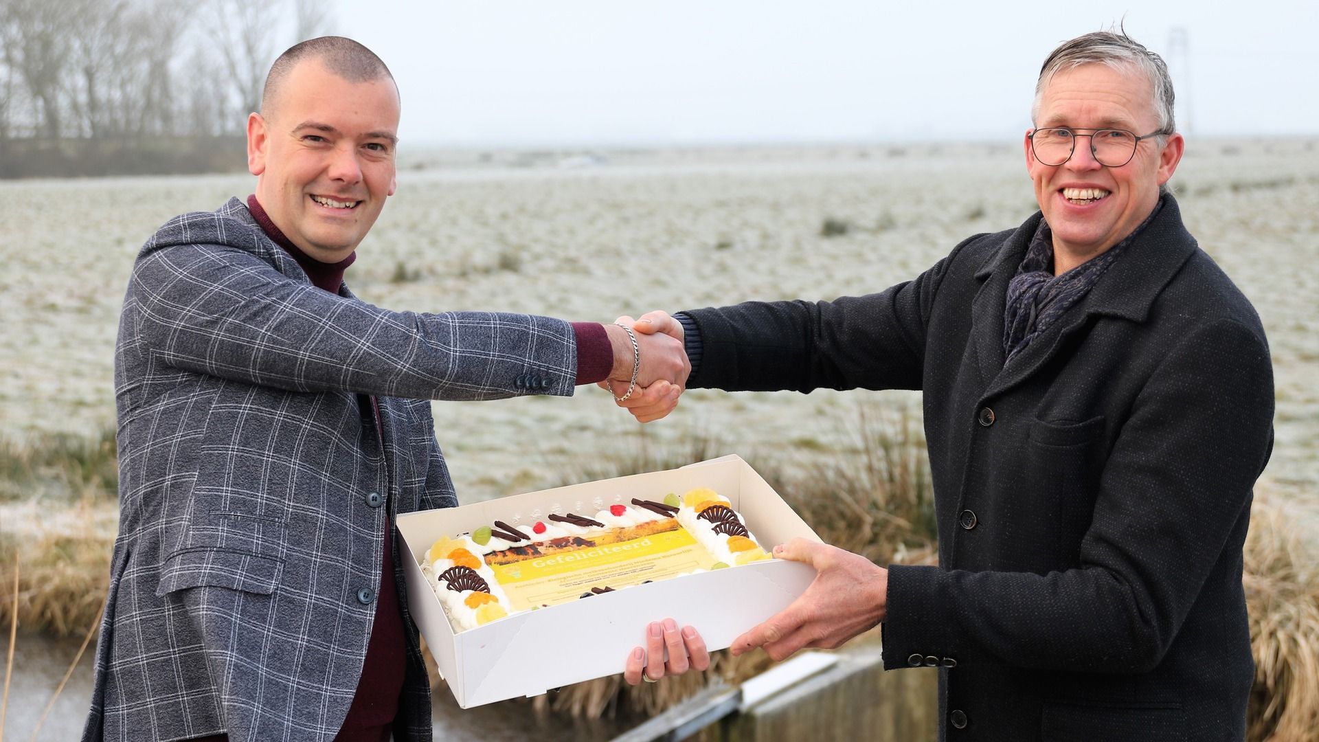 Wethouder Jaap van Veen en boer Sjoerd Miedema