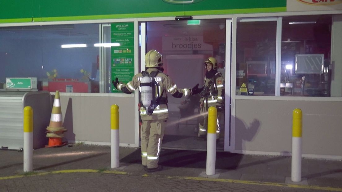 Tankstation staat vol rook, maar er is geen brand