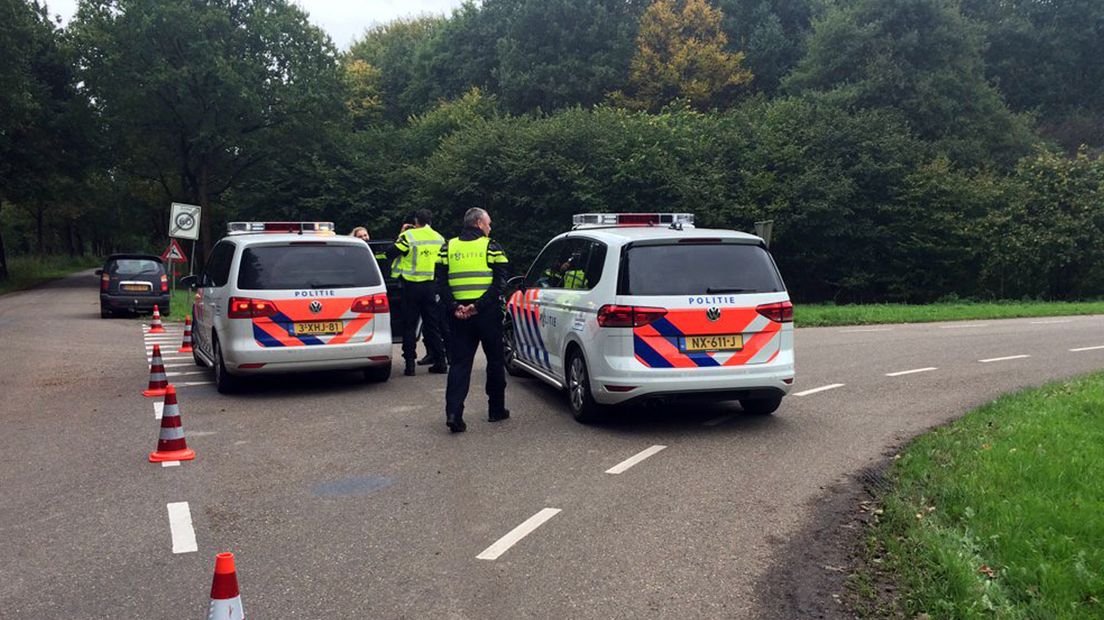 De Flediteweg is aan beide kanten afgesloten.