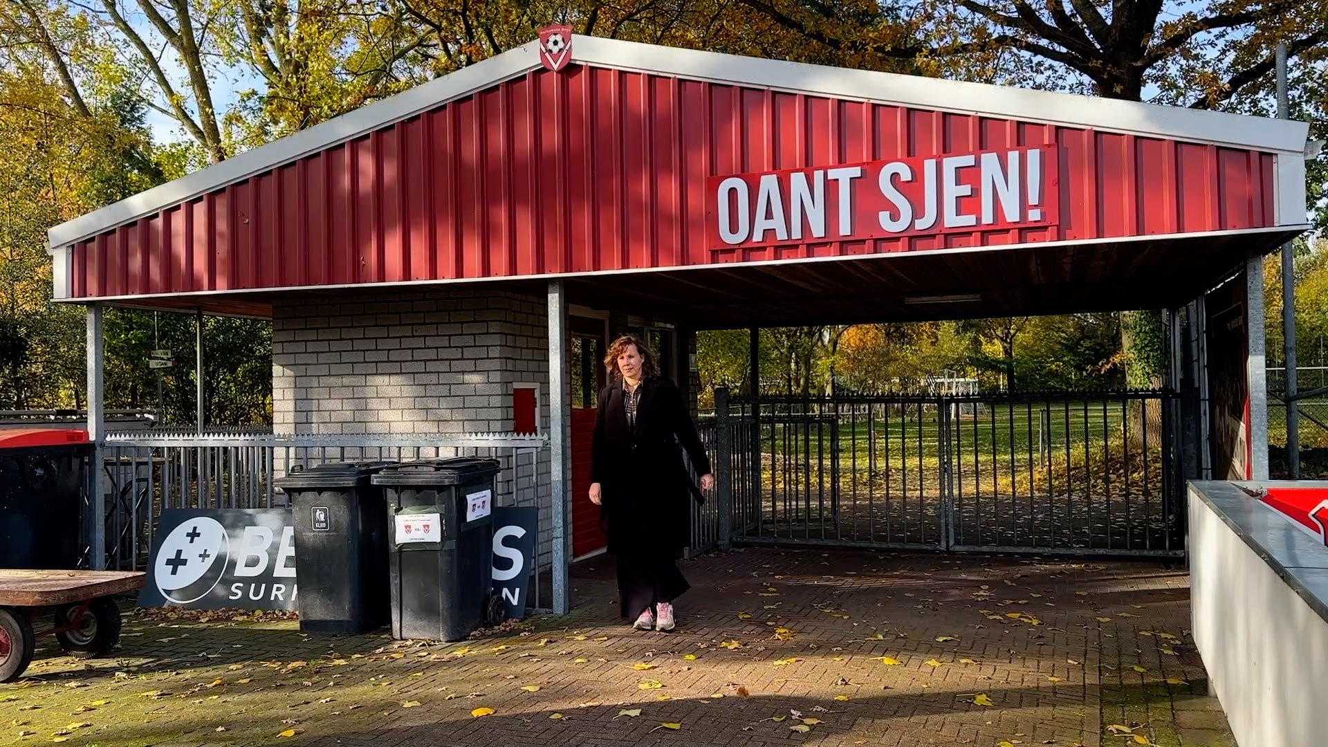 Wa't it sportpark ferlit, sjocht de tekst 'Oant sjen'
