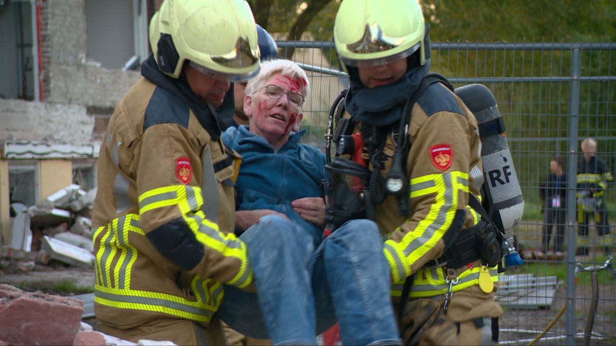 Grote oefening hulpdiensten lijkt net echt: 