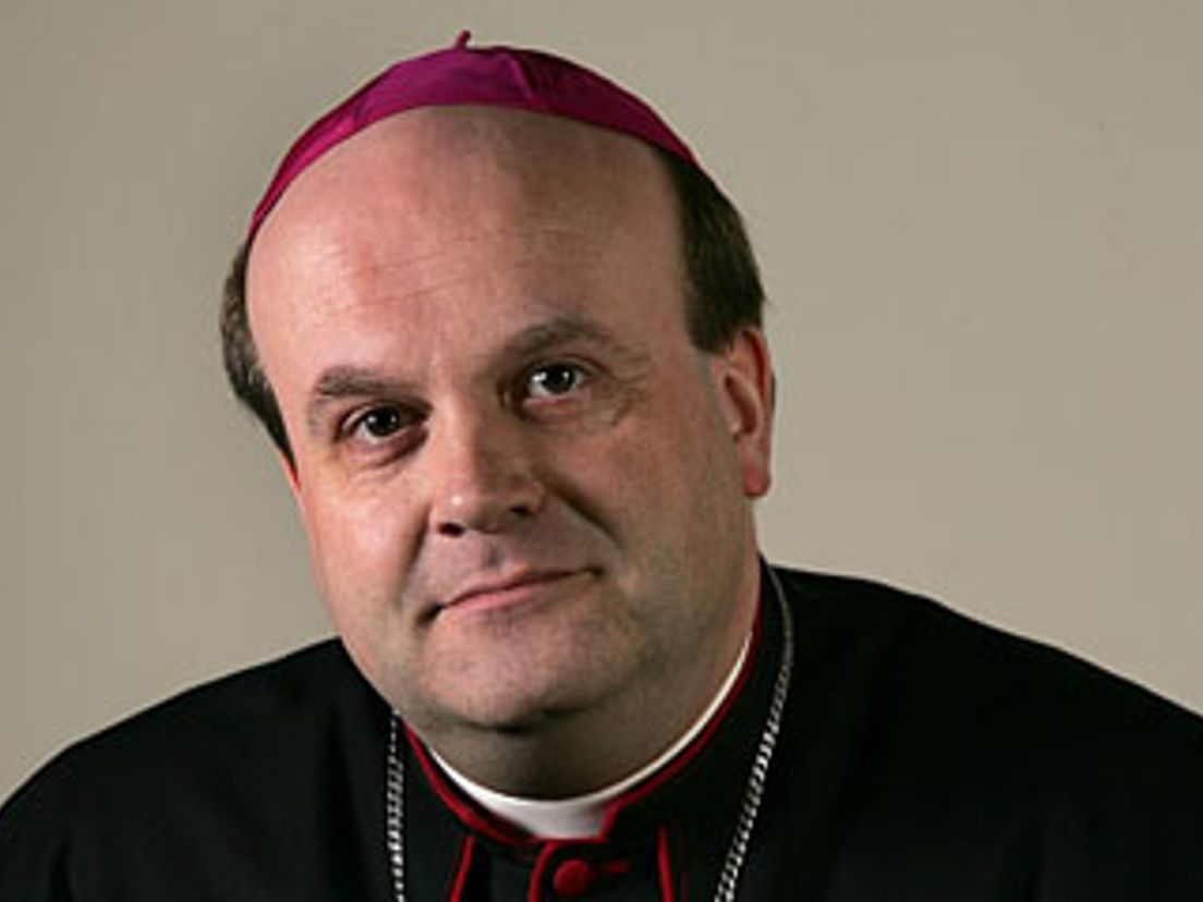 Bisschop_Hans_van_den_Hende
