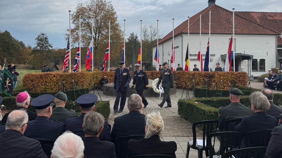 Vijanden van toen, nu zij aan zij bij 25ste WO II-herdenking in Haelen