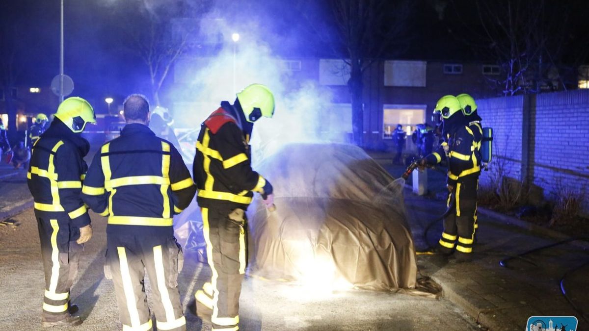 Autobranden in Weert en Maasniel aangestoken